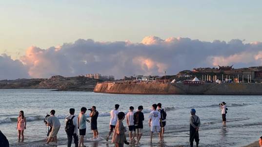 主题教育 凝心聚气“暑”我精彩——学生党支部暑期作业展示（三） (3)